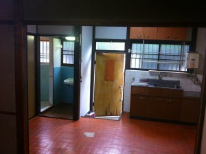 Before:キッチン・洗面・浴室入口