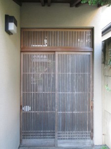 photo 〜家外観05 玄関〜